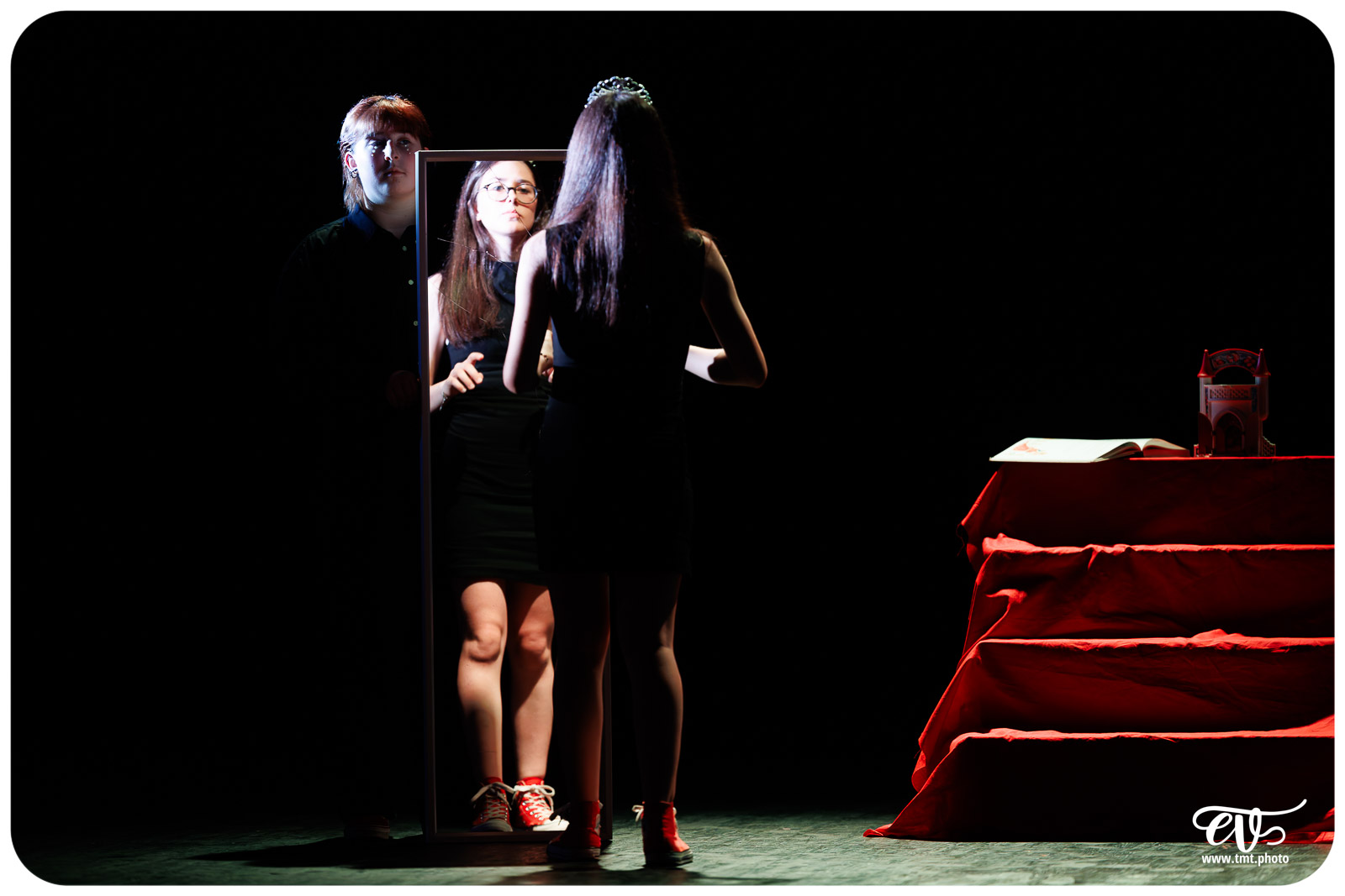 BLANCHE-NEIGE FOUTUE FORET